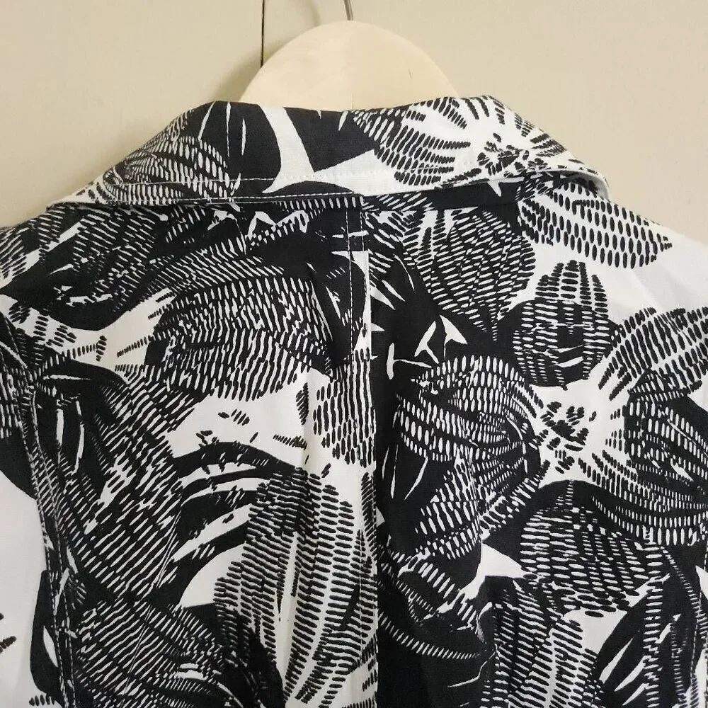 J5  Coldwater Creek Black and white floral jacket - Picture 4 of 15